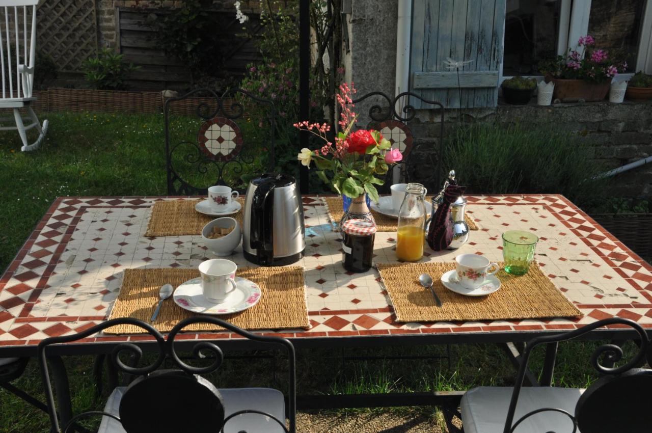 Bed and Breakfast La Pie Grieche Lucquy Екстер'єр фото